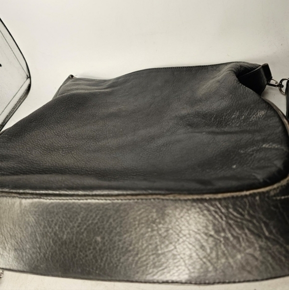 Vintage leather navy/black satchel by‎ Carla Mancini - Picture 6 of 7